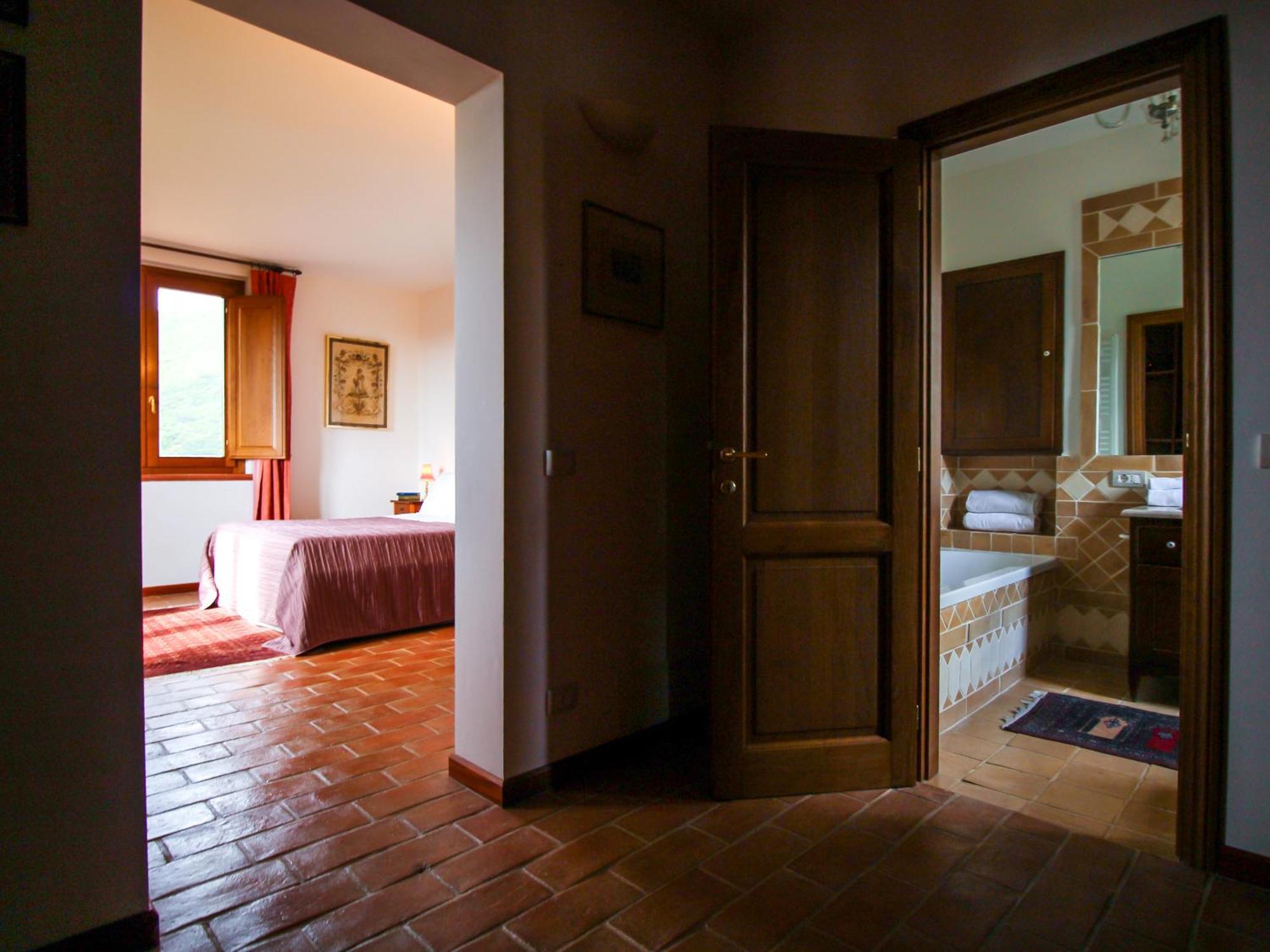 Agriturismo Boschi Di Montecalvi Суверето Экстерьер фото