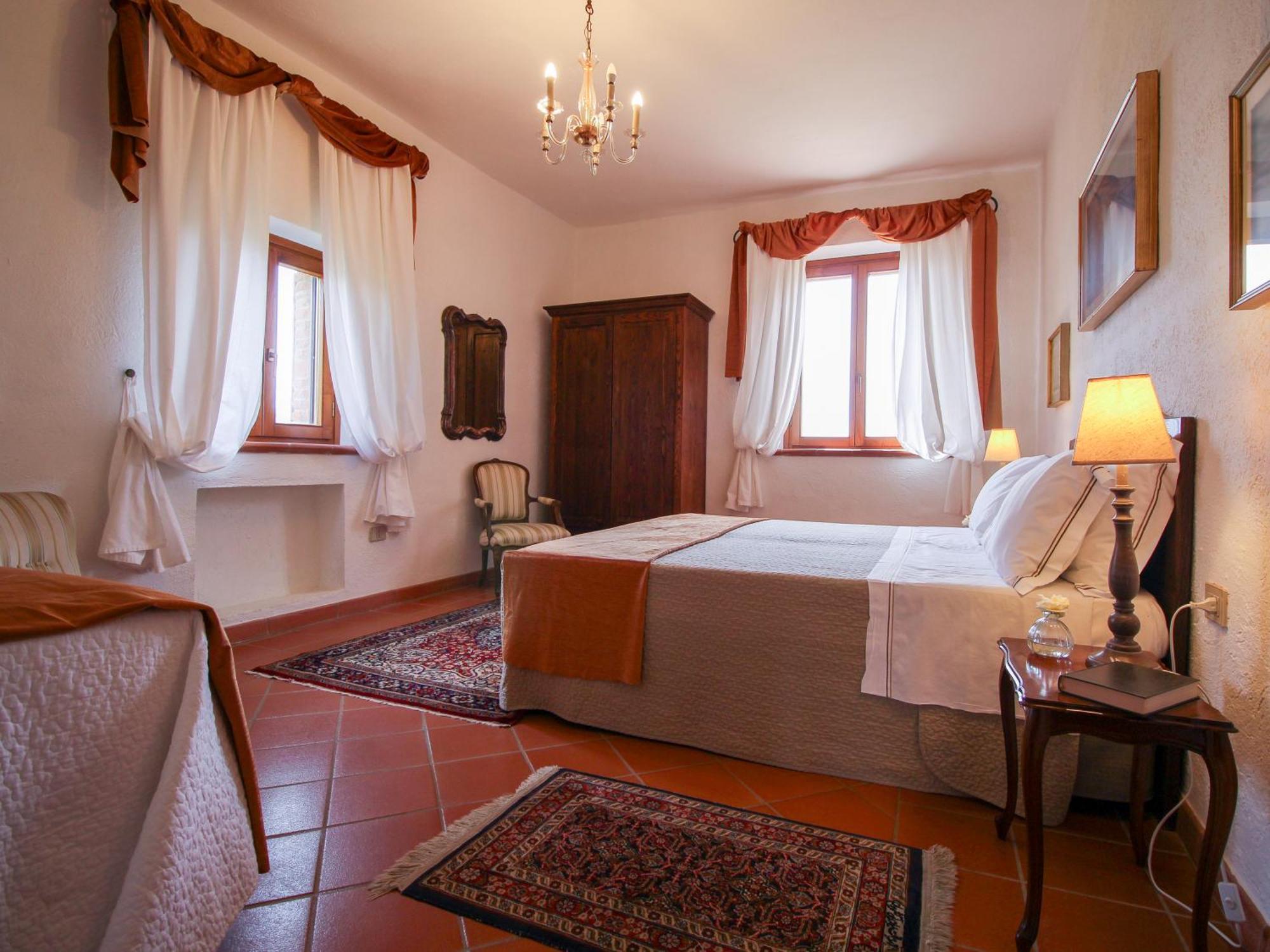 Agriturismo Boschi Di Montecalvi Суверето Экстерьер фото